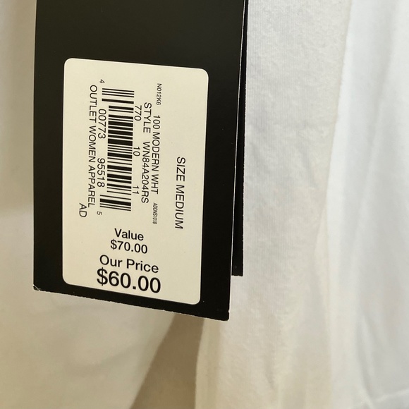 Fila Women zippered jacked with hood Medium NWT - Picture 11 of 11